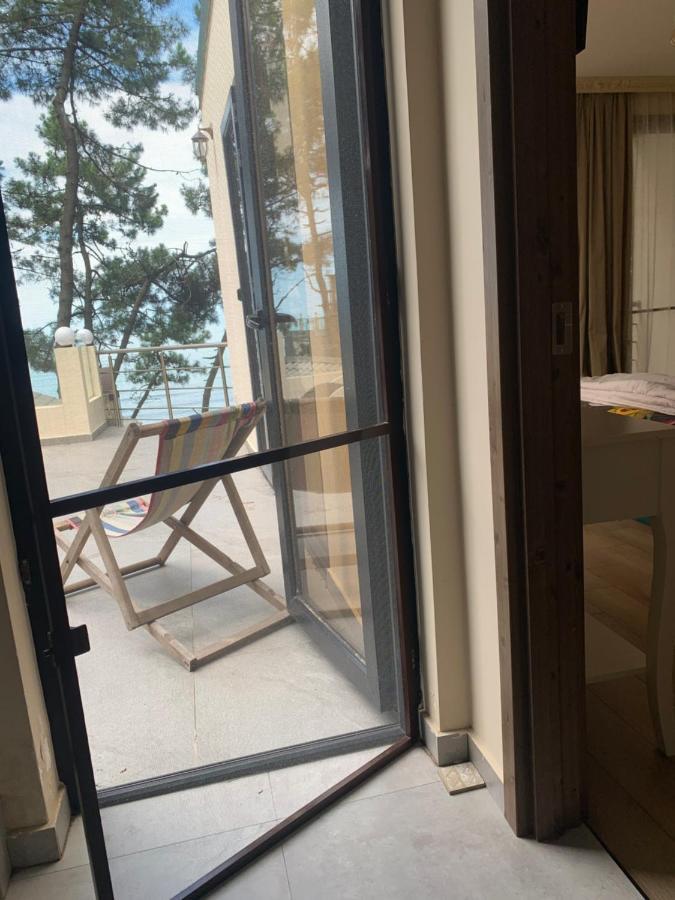 Mana-Mana Hotel Grigoleti Bagian luar foto