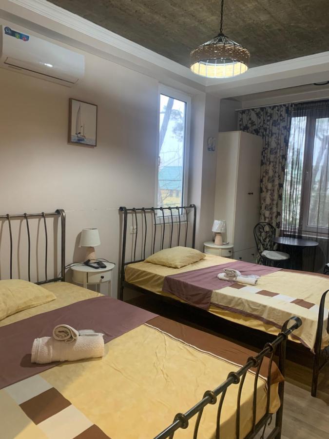 Mana-Mana Hotel Grigoleti Bagian luar foto
